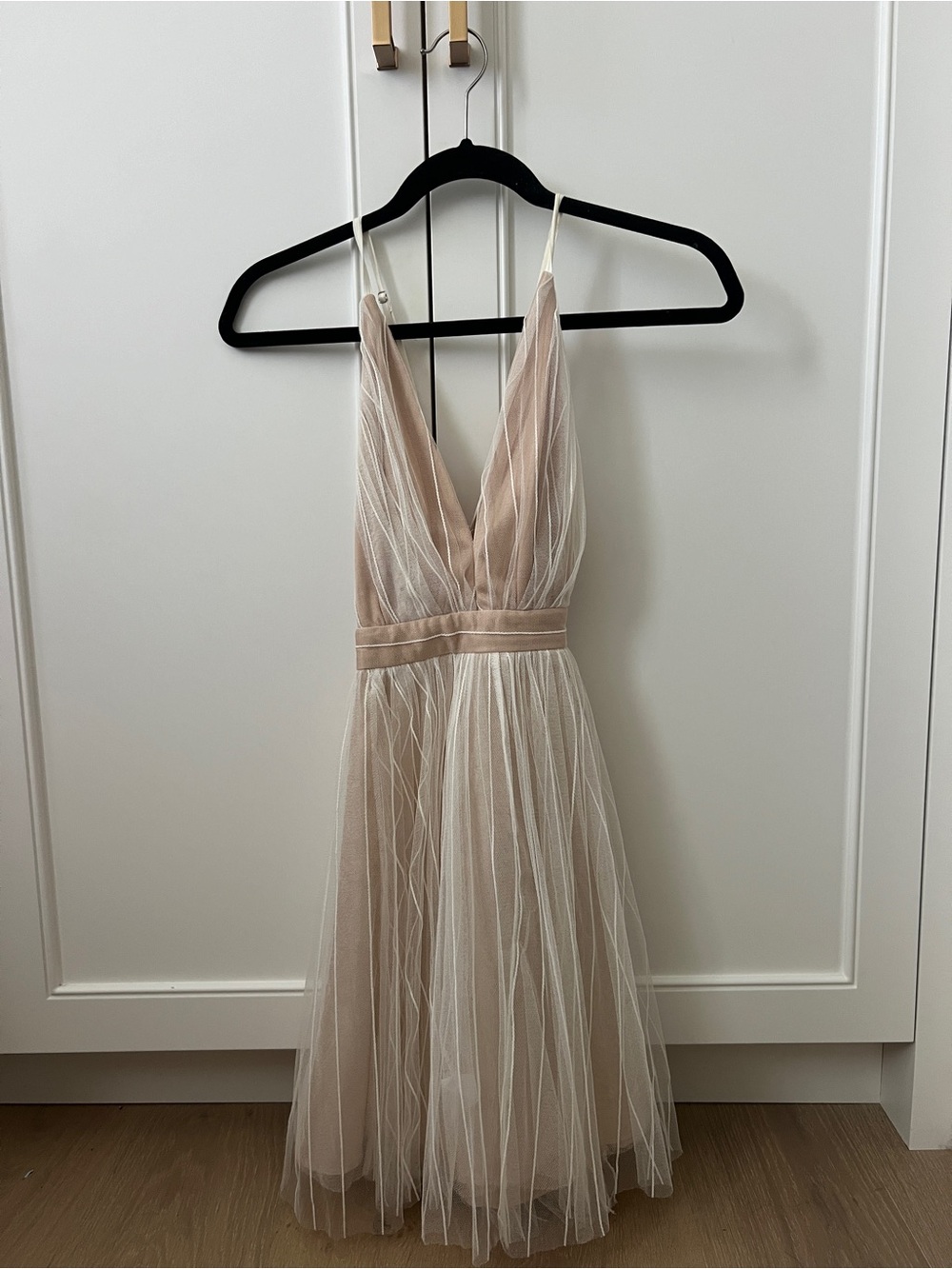 Plunge V-Neck Cream Midi Tulle Dress